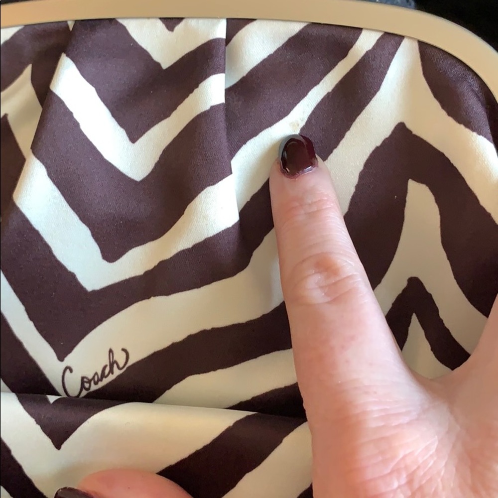 Sophisticated Coach Clutch - Picture 5 of 5